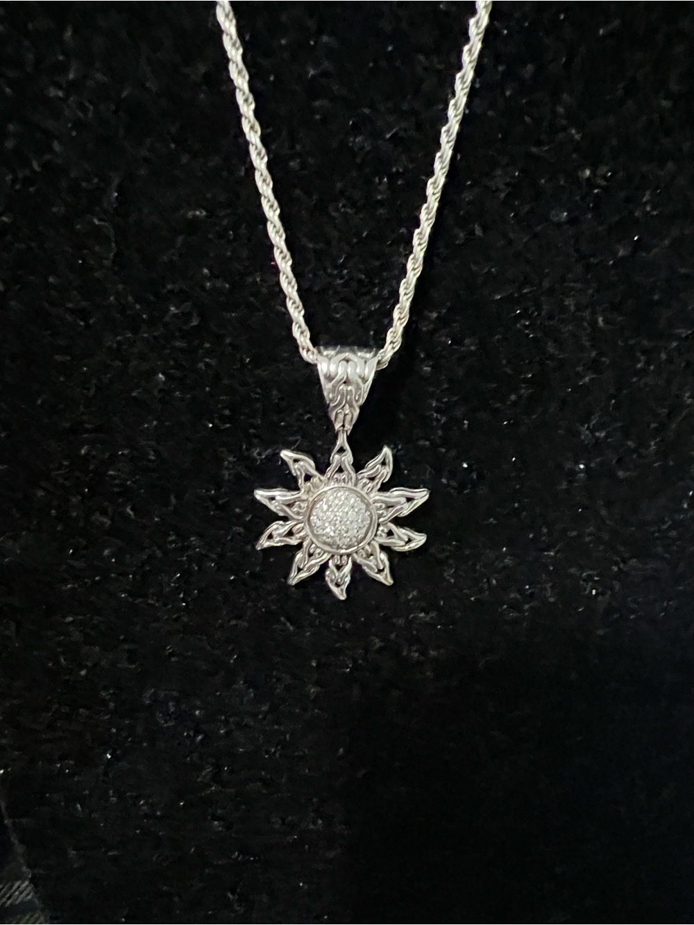 Sunburst Pendant Necklace in Silver - Sterling Look